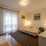 1 Bedroom Amazing In * ポレッチ