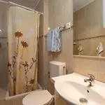 1 Bedroom Amazing In Apartment *
