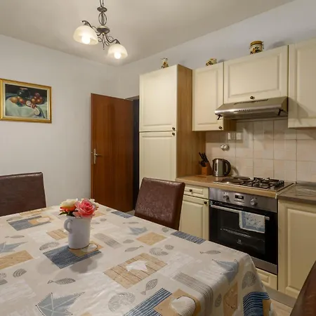 Apartamento 1 Bedroom Amazing In