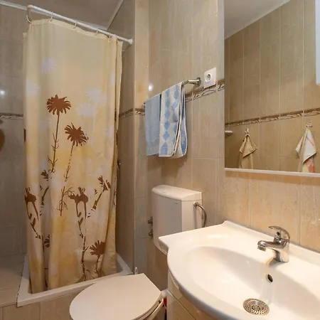 1 Bedroom Amazing In Apartamento *
