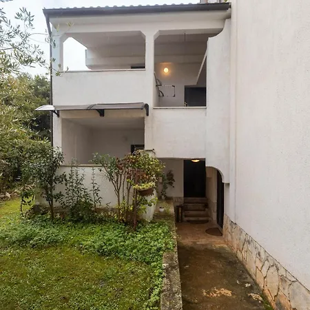 1 Bedroom Amazing In Apartamento *