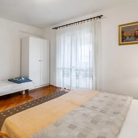 1 Bedroom Amazing In Apartamento *